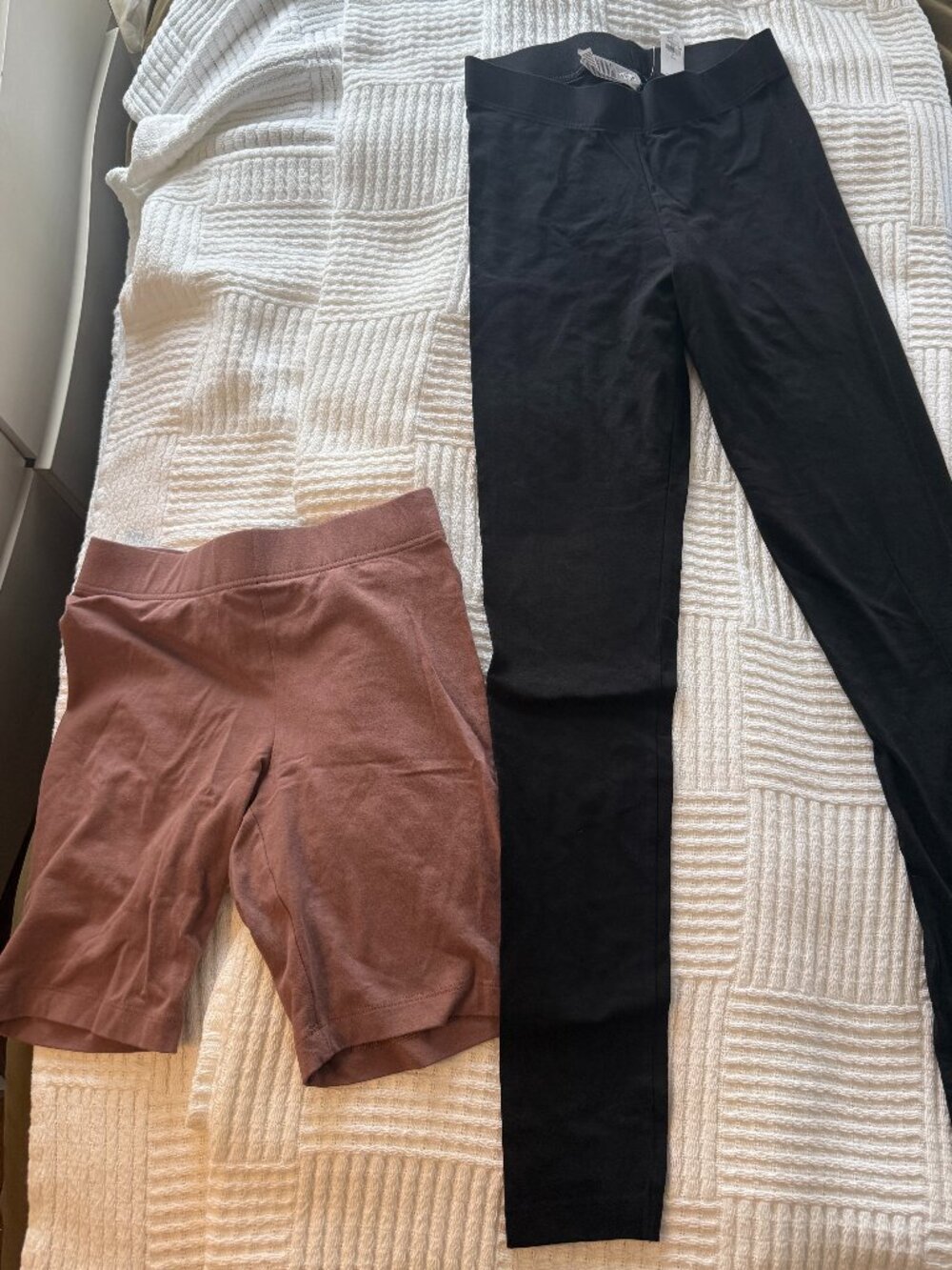 Old Navy shorts, leggings small